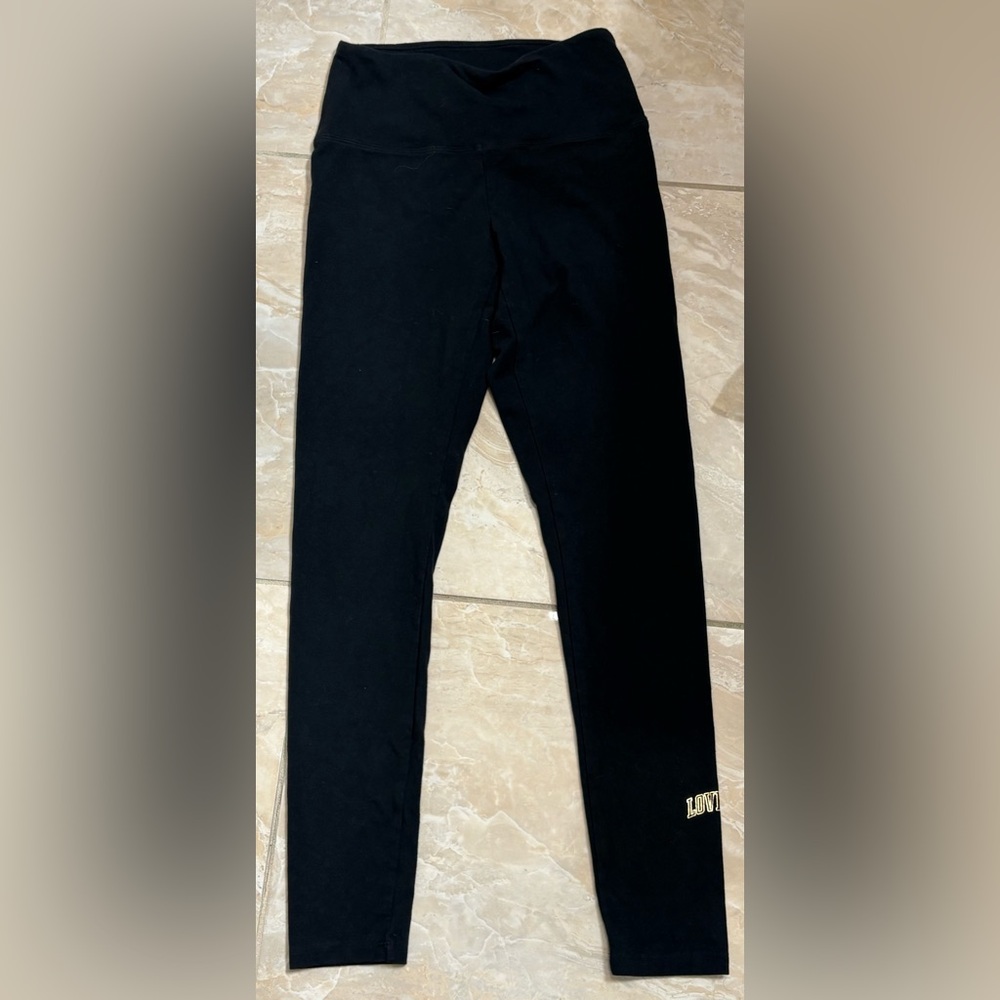 Black leggings